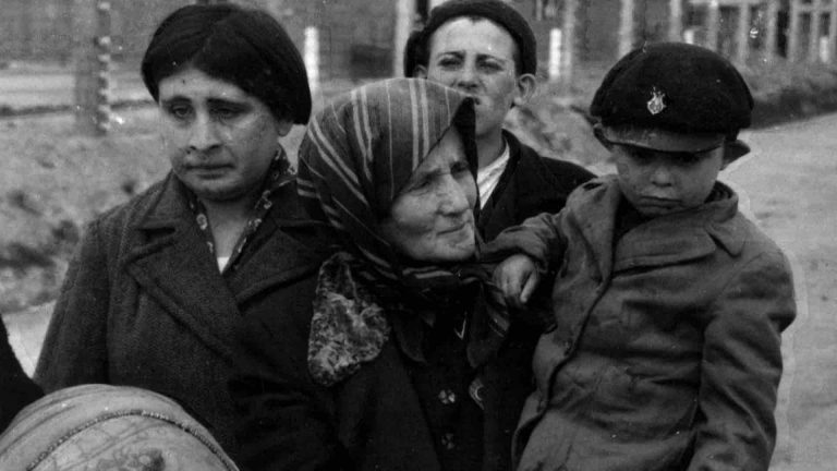 LCP : le documentaire inédit de William Karel, «La diaspora des cendres» lundi 31 janvier