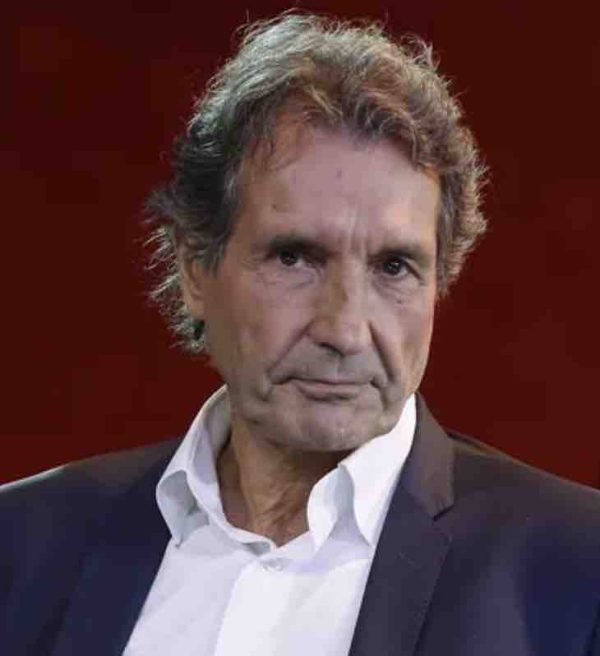 L’animateur de télévision et de radio Jean-Jacques Bourdin regrette «la décision unilatérale du Groupe BFMTV et RMC» de l’écarter de leurs antennes