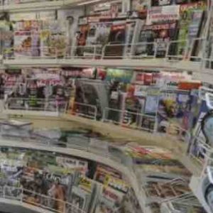 Les journaux augmentent leurs tarifs en kiosque, accélérant la mue de la presse française vers le numérique