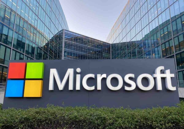 Microsoft saute dans le train du métavers
