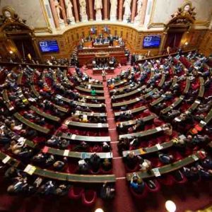 Public Sénat : auditions au Sénat de Vincent Bolloré et Bernard Arnault en direct les 19 et 20 janvier
