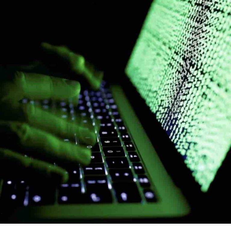 Fraude en ligne: le gouvernement britannique veut mettre les géants de l’internet face à leurs responsabilités