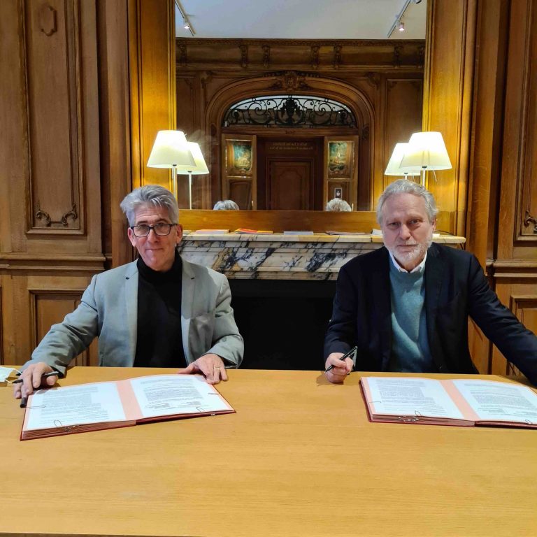 La Scam et TV5MONDE renouvellent leur accord