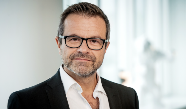 T. THUILLIER (TF1) : «Nous travaillons sur un Prime événementiel pour TF1 avec l’ensemble des candidats à l’élection présidentielle»