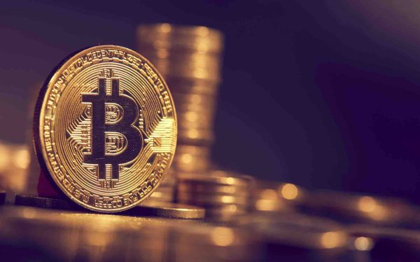 La Banque d’Angleterre estime que la régulation des cryptomonnaies doit être accrue
