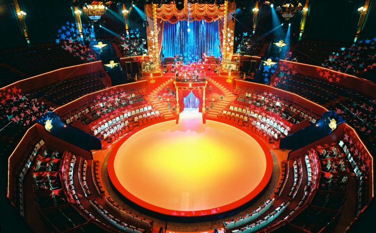 Le Cirque d’Hiver Bouglione comme arène de campagne façon «start-up»