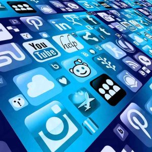 Le collège à l’école des médias et des réseaux sociaux