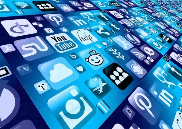 Le collège à l’école des médias et des réseaux sociaux