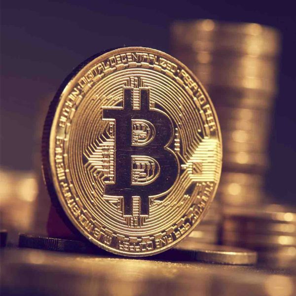 Bitcoin : célèbre cryptomonnaie à la réputation sulfureuse