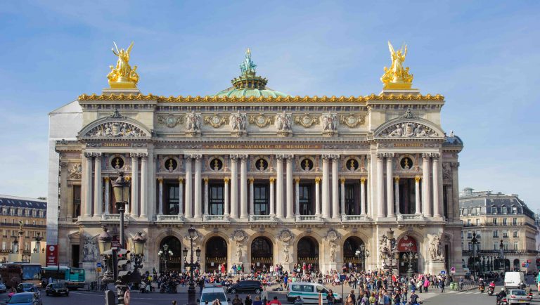 Une soirée de chant et de danse organisée par l’Opéra de Paris au Palais Garnier le 27 mars en soutien aux victimes du conflit en Ukraine