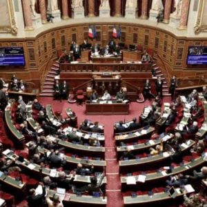 Concentration des médias: la commission d’enquête du Sénat pousse à la modernisation des règles