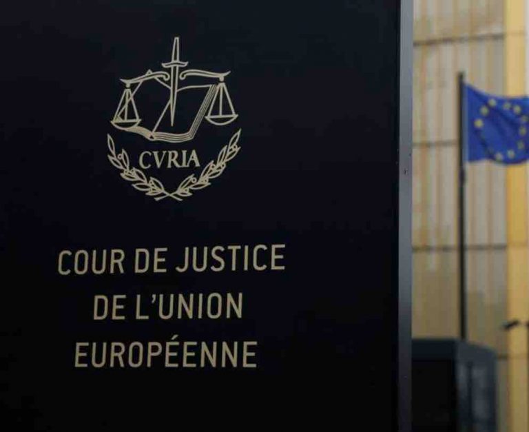 Irlande: la CJUE juge illégale la conservation des données mobiles dans une affaire de meurtre en 2015