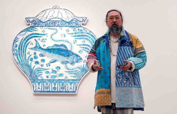 Art contemporain: le plasticien japonais Takashi Murakami jette des ponts entre ses oeuvres bien réelles et le métavers