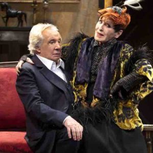 C8/ théâtre : «N’écoutez pas, Mesdames» avec Michel Sardou samedi 4 juin à 21h15
