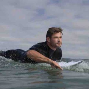 National Geographic Wild: «Chris Hemsworth à la rencontre des requins» le 11 mai à 21h00