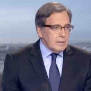 Nonce Paolini, ancien patron de TF1, soutient les femmes qui accusent l’ex-présentateur Patrick Poivre d’Arvor d’agressions sexuelles