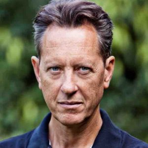 Richard E. Grant au générique de «Nautilus», une nouvelle série européenne Disney+ inspirée de l’œuvre de Jules Verne