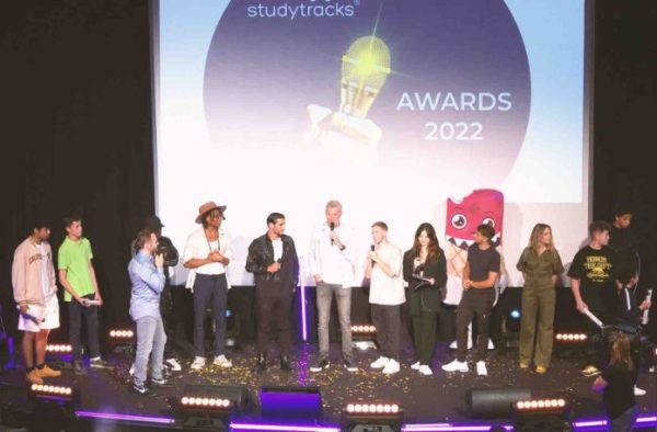 La Fondation TF1 s’engage dans la lutte contre le décrochage scolaire avec Studytracks