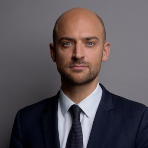 Le gouvernement veut un «filtre anti-arnaque» sur Internet d’ici fin 2023, selon Barrot