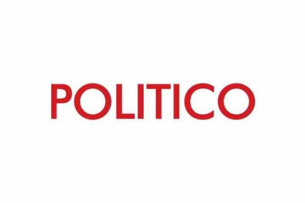 Le gouvernement grec s’en prend à une journaliste de Politico suite à un article sur le scandale des écoutes