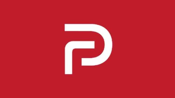 Le réseau social conservateur Parler s’achète un hébergeur