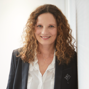 C. SCHÖFER (Paris Première) : «Nous travaillons sur une nouvelle émission de débat»