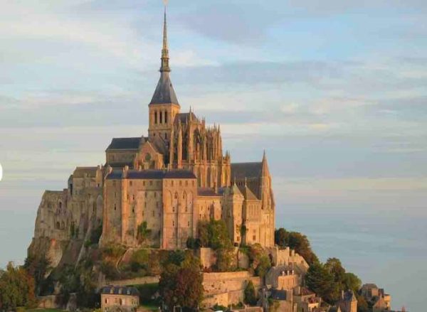 Le prix Historia 2022 récompense Talaria-XR pour la série audio «L’Épopée du Mont Saint-Michel»
