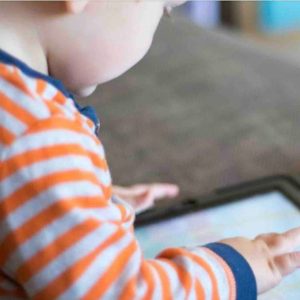 Pas d’écran avant deux ans: seulement 13,5% des parents respectent cette recommandation