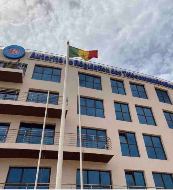 L’autorité de régulation des télécoms au Sénégal annonce un accord dans la bataille autour des paiements mobiles