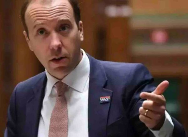L’ex-ministre britannique de la Santé Matt Hancock sanctionné en raison de sa participation prochaine à une émission de télé-réalité