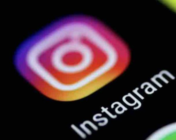 Après le suicide de sa fille, un père estime «peu convaincante» la réponse des réseaux sociaux, dont le rôle dans la tragédie a été reconnu
