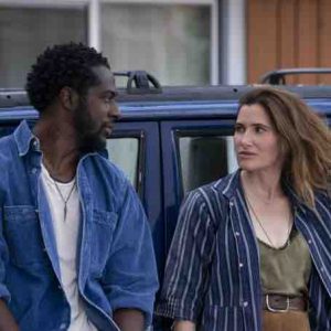 Disney+ : «Tiny Beautiful Things», la nouvelle série dramatique Disney+ avec Kathryn Hahn bientôt disponible sur la plateforme de streaming