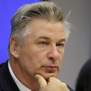 Tournage du film «Rust» : Alec Baldwin plaide non coupable d’homicide involontaire