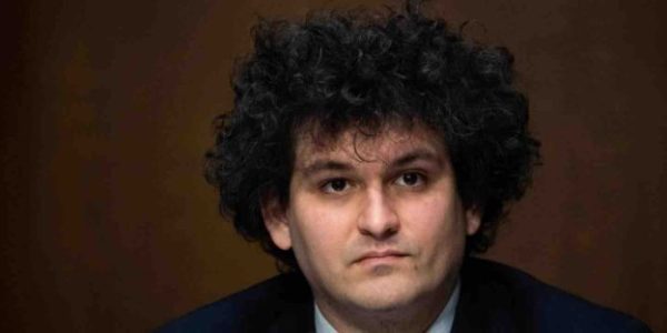 L’ancien patron de la plateforme d’échanges de cryptomonnaies FTX a versé des pots-de-vin à des officiels chinois, selon les autorités américaines