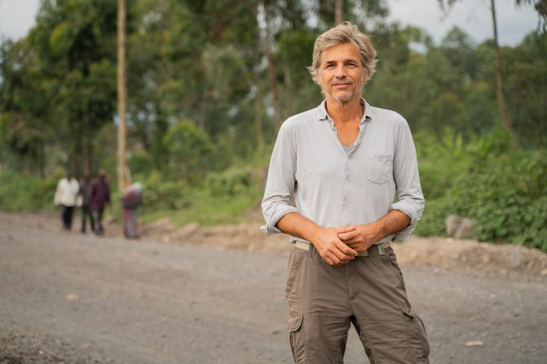 Guy Lagache débarque sur Ushuaïa TV avec « Terres d’urgence »