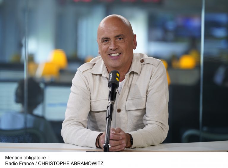 E.VALMIR (Radio France) : «Semaine de la presse et des médias dans l’École : Radio France organise près de 50 initiatives en France»