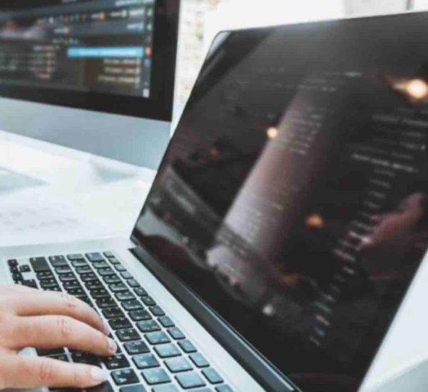 Face à la pénurie d’informaticiens, la Russie annonce faciliter la délivrance des permis de séjour pour les étrangers voulant venir travailler dans le pays