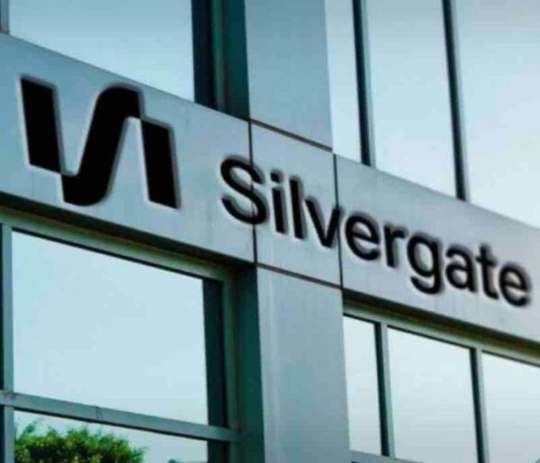 La maison mère de Silvergate Bank, une banque réputée pour sa proximité avec le milieu des monnaies numériques, en liquidation