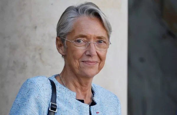 L’ancienne Première ministre Elisabeth Borne rejoint Sistemic, un mouvement de promotion des femmes dans les filières scientifiques et technologiques 