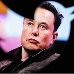 Elon Musk reconnaît «de nombreuses erreurs», six mois après avoir racheté l’entreprise pour 44 milliards de dollars