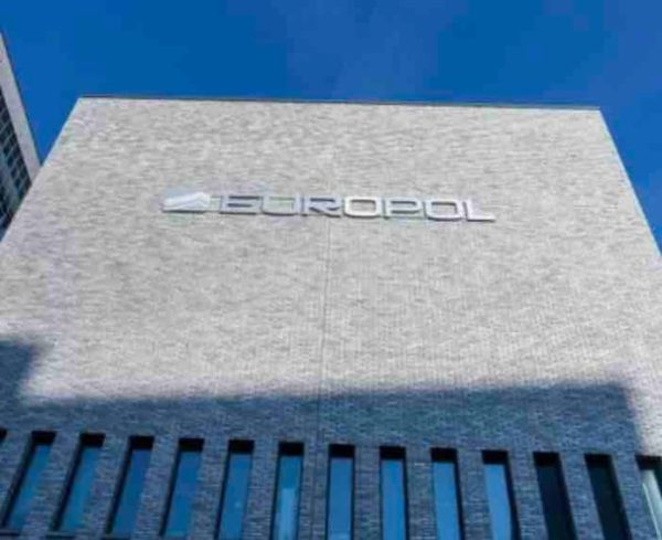 Europol : démantèlement d’une des «plus grandes» plateformes de hackers en Ligne au monde