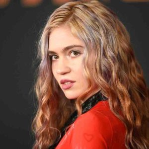 La chanteuse canadienne Grimes se dit favorable à ce que sa voix soit utilisée pour générer des chansons avec l’aide de l’intelligence artificielle