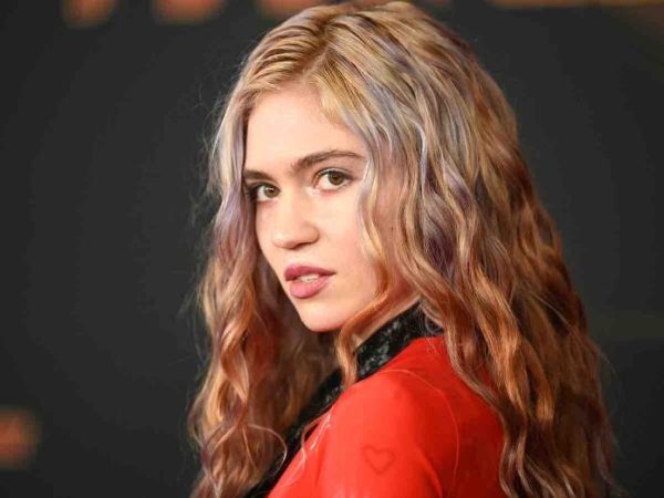La chanteuse canadienne Grimes se dit favorable à ce que sa voix soit utilisée pour générer des chansons avec l’aide de l’intelligence artificielle