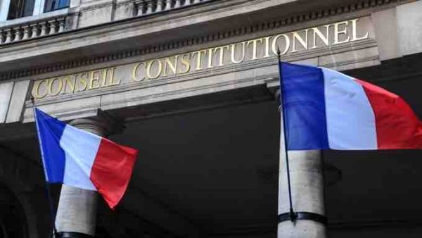 Public Sénat : Journée spéciale décision du Conseil constitutionnel sur la réforme des retraites
