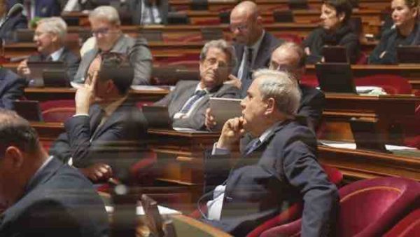 Public Sénat : l’inédit «Réforme des retraites : la bataille parlementaire» samedi 22 avril 2023 à 21h00