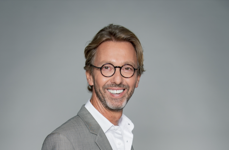 A.GUÉLAUD (TF1) : «Couronnement de Charles III : être la chaîne de la modernité et de la pédagogie»