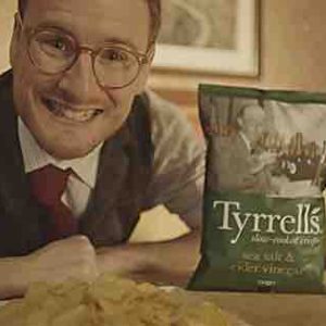 CANAL BRAND FACTORY : 2ème saison pour le partenariat CANAL+ BRAND SOLUTIONS x Tyrrells avec Paul Taylor