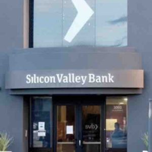 L’ex-patron de Silicon Valley Bank (SVB) incrimine les réseaux sociaux pour une panique bancaire hors norme