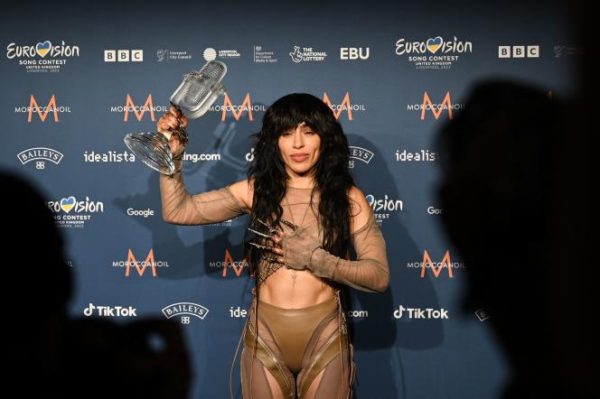 France 2 : «Eurovision», leader du Prime samedi, en hausse (+307.000) 