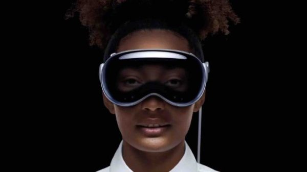 Apple présente son premier casque de réalité «mixte» (virtuelle et augmentée), baptisé «Vision Pro»